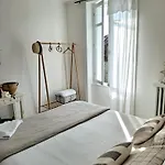 Bed and Breakfast La Maison Ananda Aigre