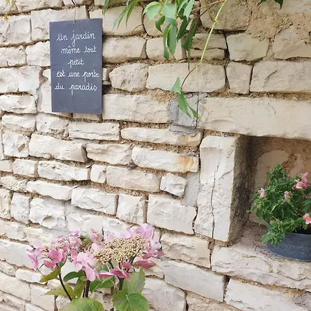 לינה וארוחת בוקר La Maison Ananda *
