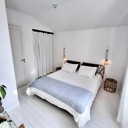 לינה וארוחת בוקר La Maison Ananda