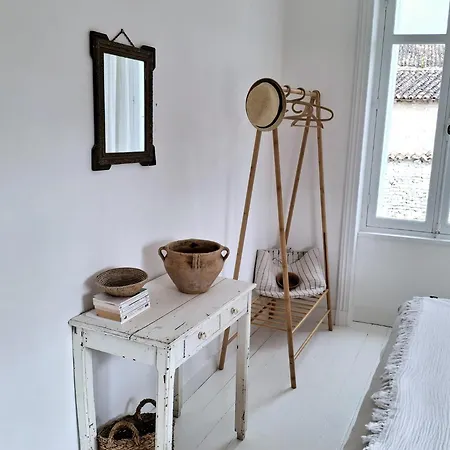 לינה וארוחת בוקר La Maison Ananda *
