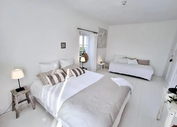 Bed & Breakfast La Maison Ananda Aigre